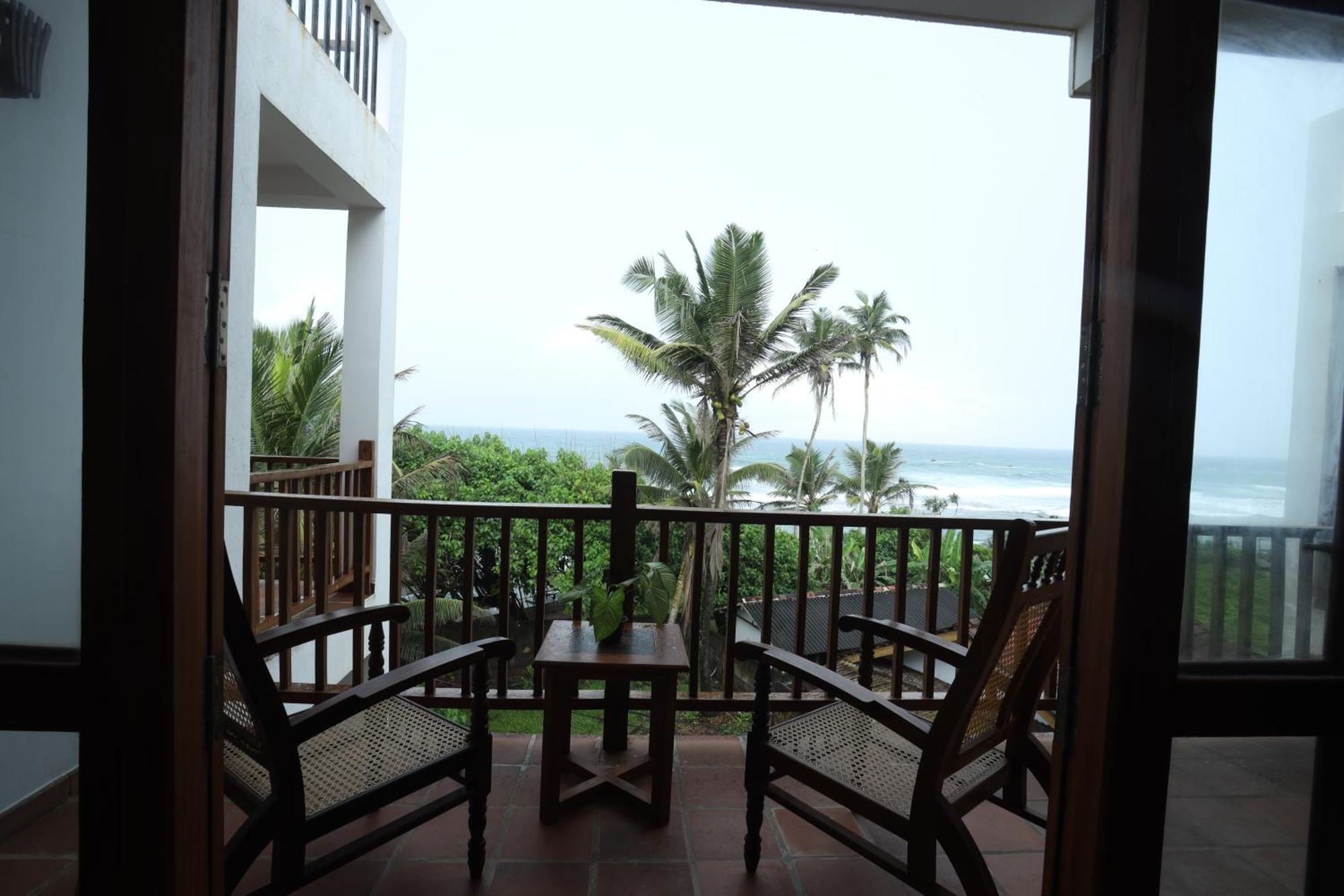 Hotel Pearldrop Waves Mirissa Exterior foto
